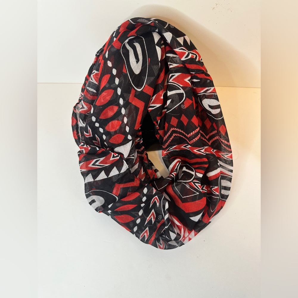 Georgia Bulldogs Red and Black Lightweight Infinity Scarf Official Merchandise